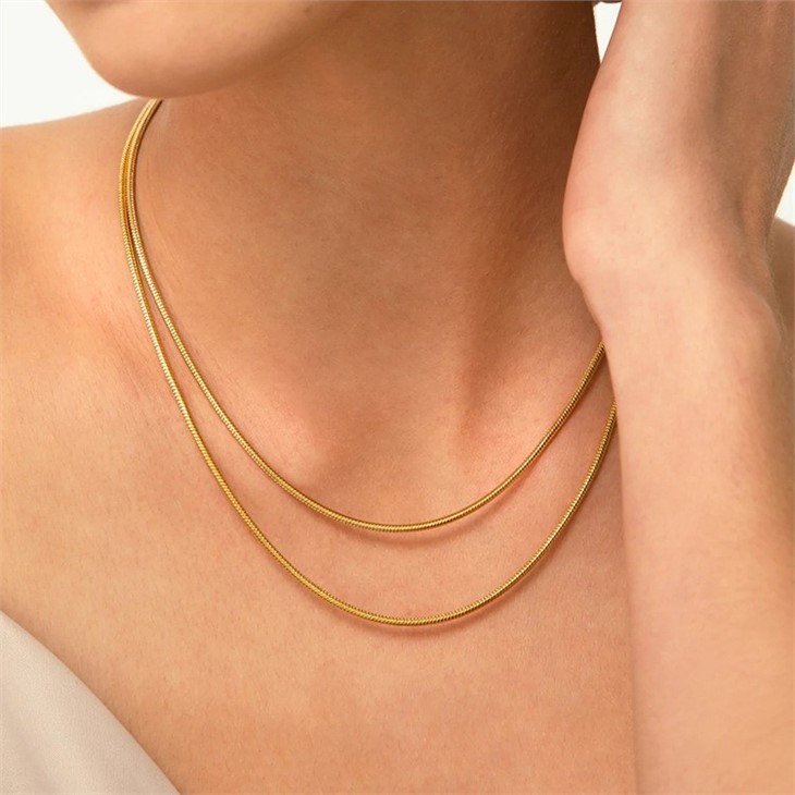 women's snake chain necklace