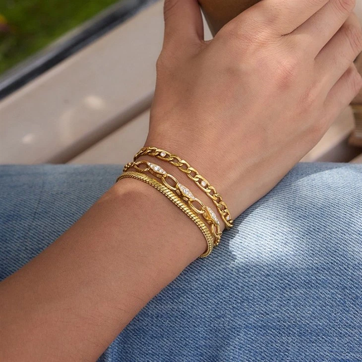 Oval Link Sparkle Bracelet factory