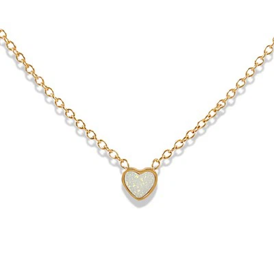 Ogrlica u obliku srca od opala