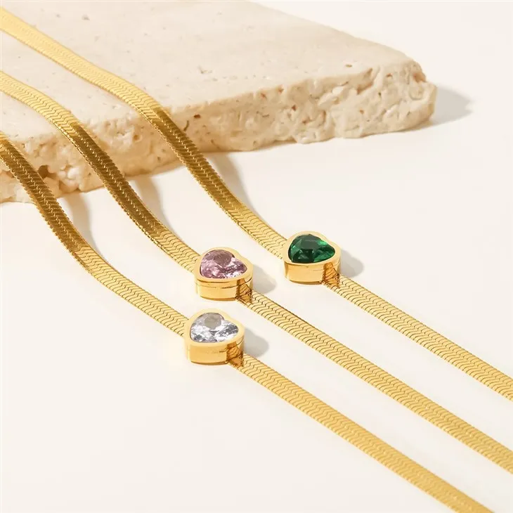 Zircon Heart Herringbone Bracelet